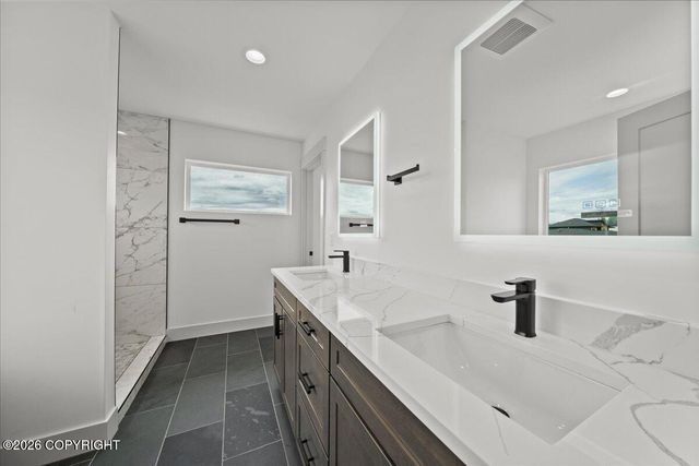 2528 S Rainbow View Circle, Wasilla, AK 99645