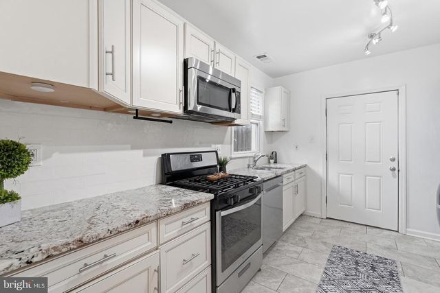 1322 MORRIS RD SE, Washington, DC 20020