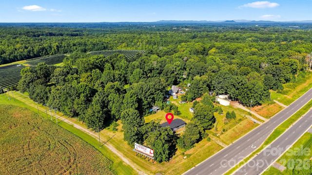 2947 NC 16 Highway, Newton, NC 28658