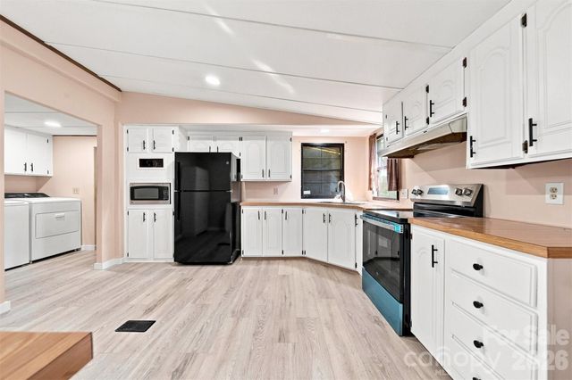 2947 NC 16 Highway, Newton, NC 28658