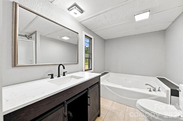 2947 NC 16 Highway, Newton, NC 28658