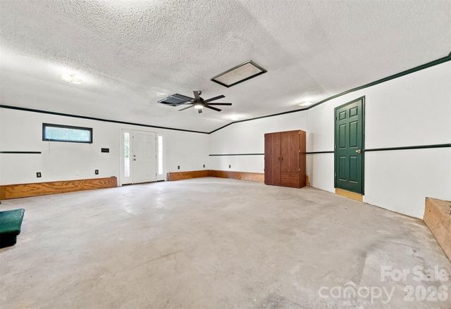 2947 NC 16 Highway, Newton, NC 28658