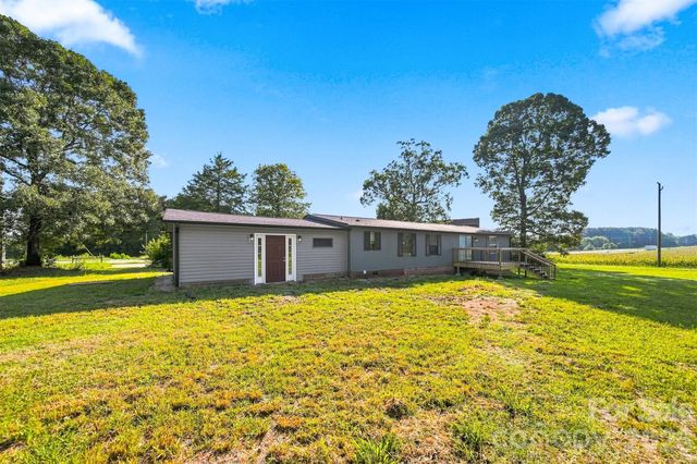 2947 NC 16 Highway, Newton, NC 28658