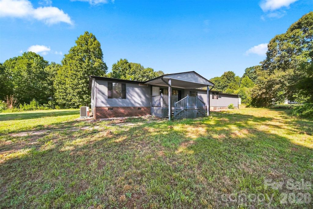 2947 NC 16 Highway, Newton, NC 28658