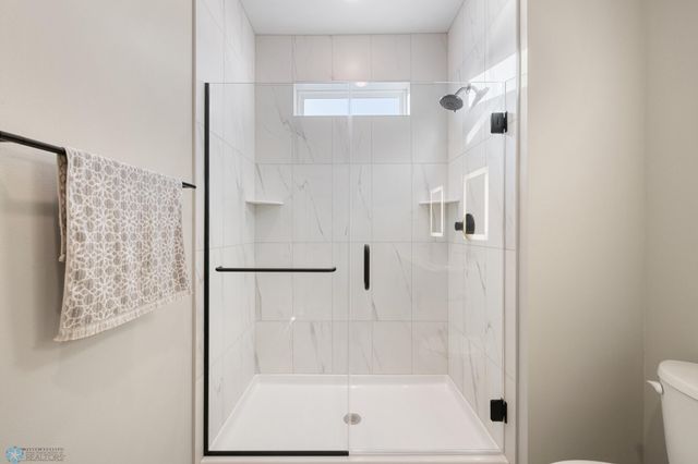 5877 41 Street S, Fargo, ND 58104