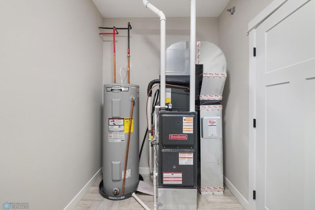 5877 41 Street S, Fargo, ND 58104