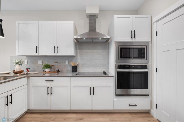 5877 41 Street S, Fargo, ND 58104