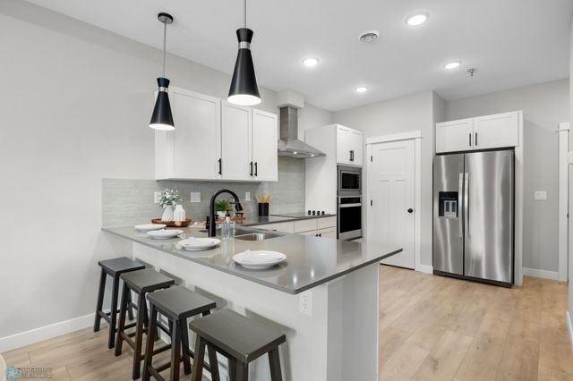 5877 41 Street S, Fargo, ND 58104