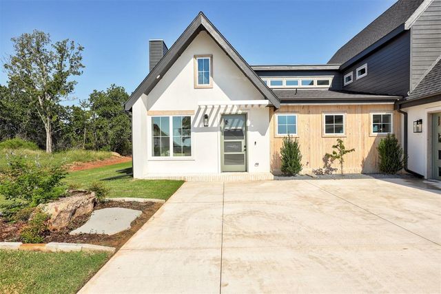4541 Maple Ridge Drive, Edmond, OK 73034