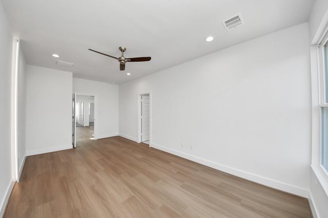 2216 Via Cami, Houston, TX 77051