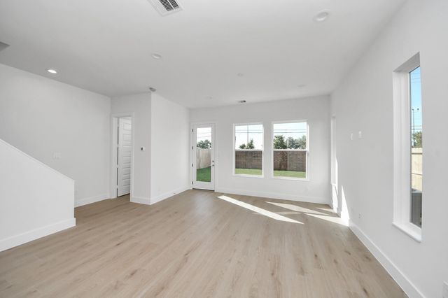2216 Via Cami, Houston, TX 77051