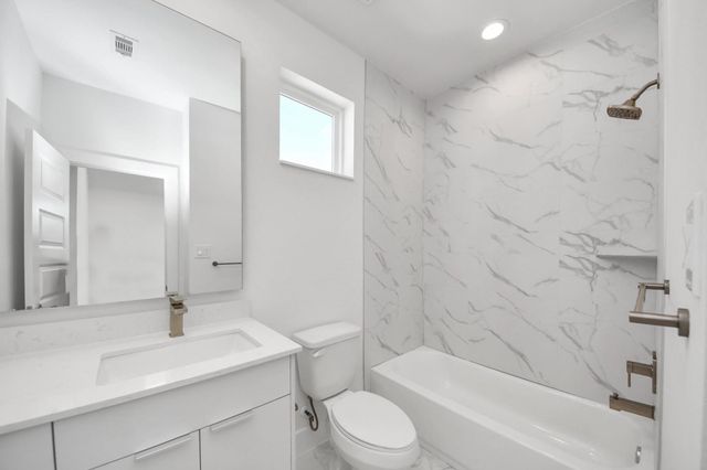 2216 Via Cami, Houston, TX 77051