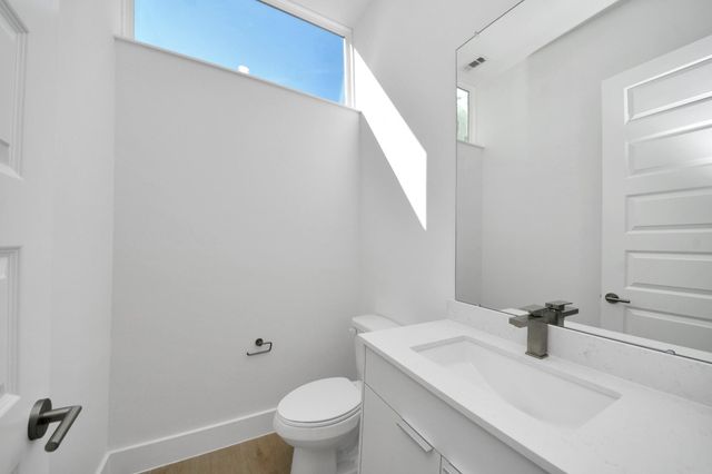 2216 Via Cami, Houston, TX 77051