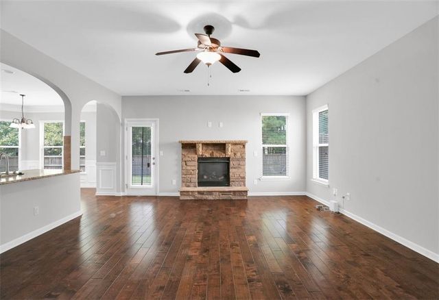 559 Madison Park Drive, Grayson, GA 30017