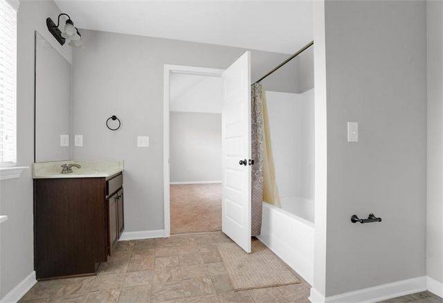 559 Madison Park Drive, Grayson, GA 30017