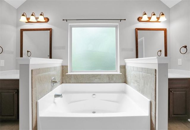 559 Madison Park Drive, Grayson, GA 30017