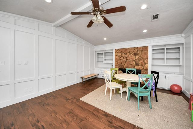 25418 Glen Loch Drive, Spring, TX 77380