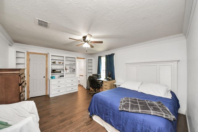 25418 Glen Loch Drive, Spring, TX 77380