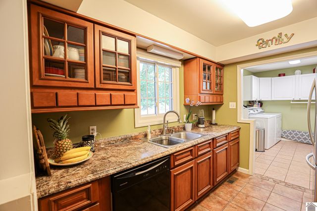 104 Hickory Hill Dr # 16, Benton, KY 42025