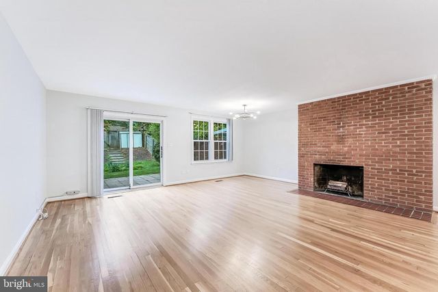 1947 KIRBY RD, Mclean, VA 22101