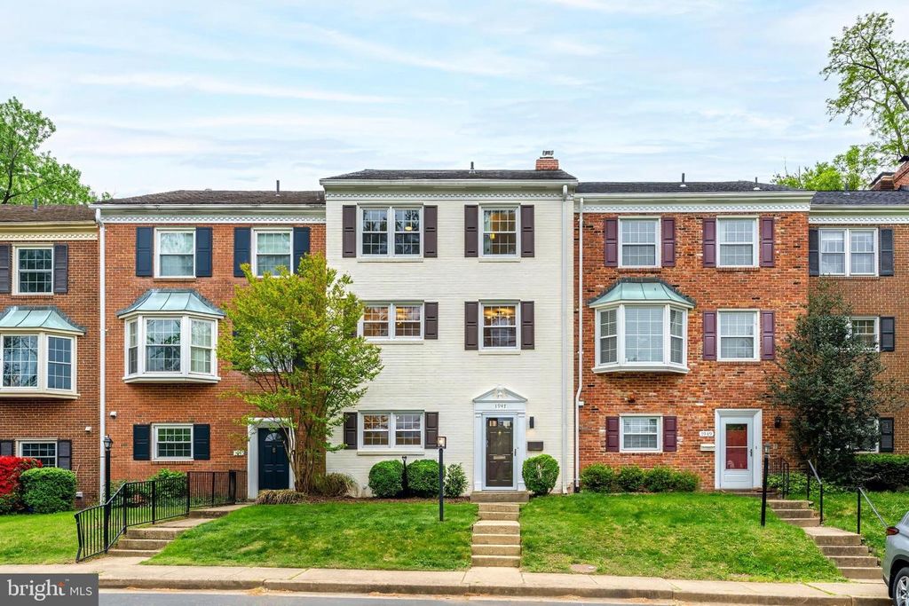 1947 KIRBY RD, Mclean, VA 22101