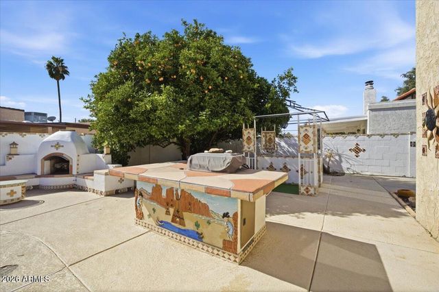 1415 W TUCKEY Lane, Phoenix, AZ 85013