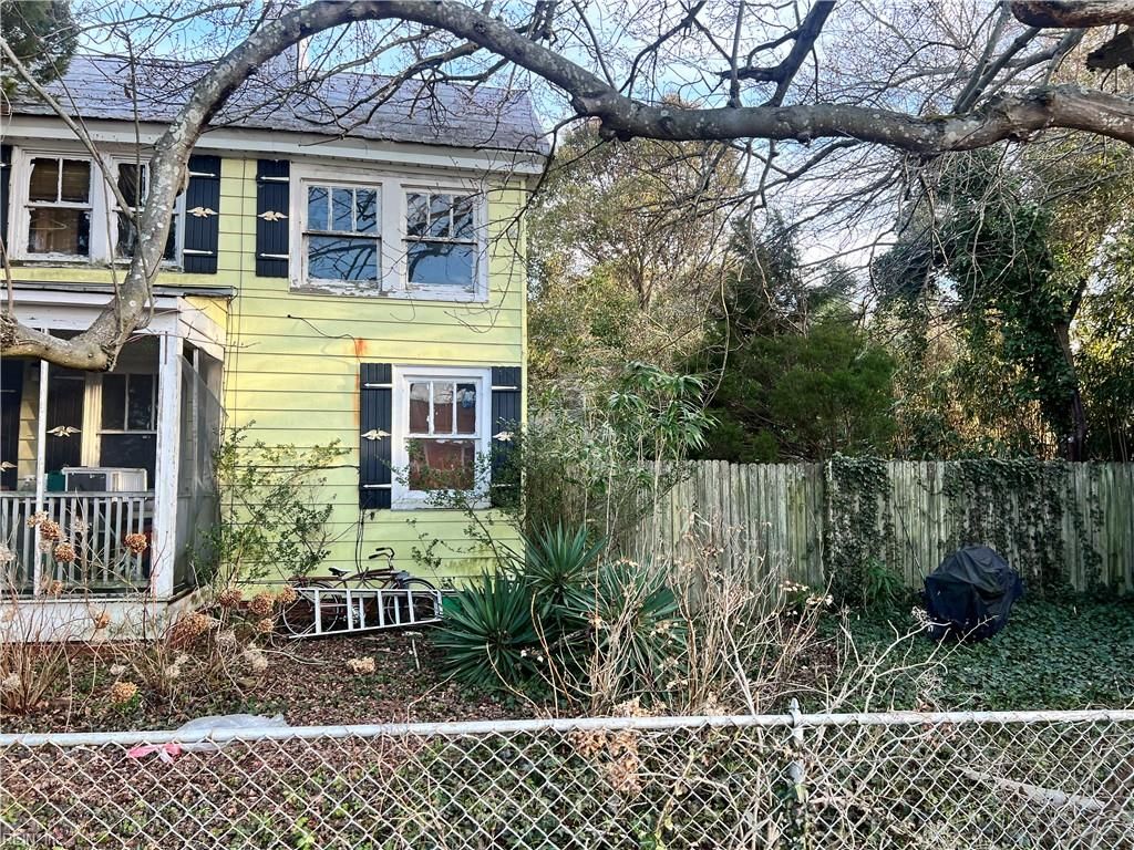 401 S Curry ST, Hampton, VA 23663