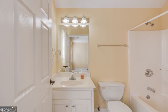 209 Chad Lane, Loganville, GA 30052