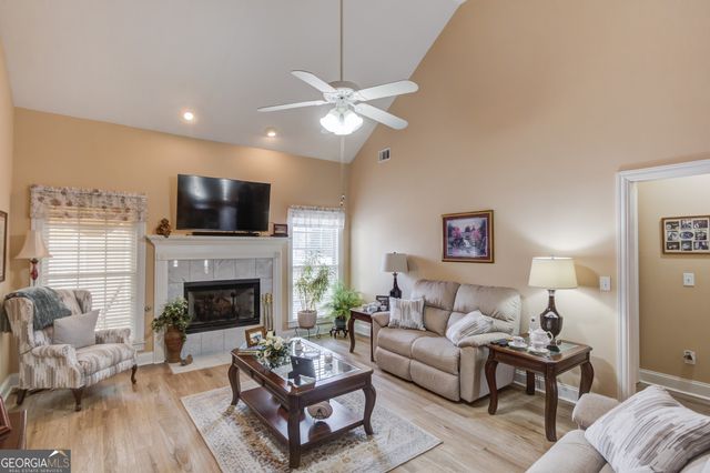 209 Chad Lane, Loganville, GA 30052