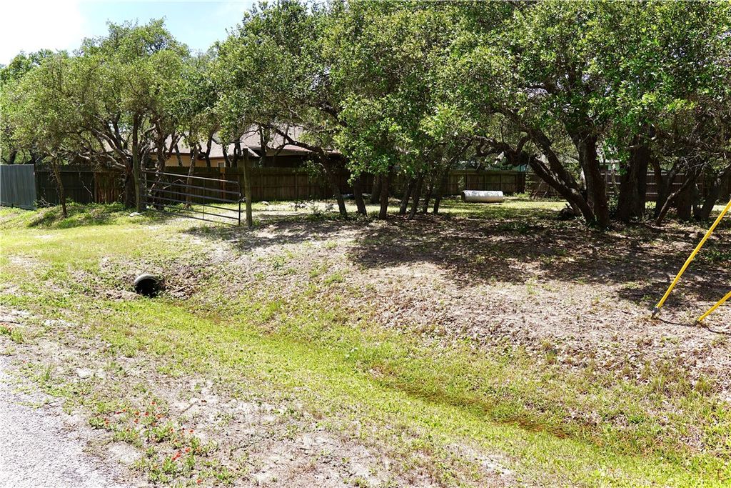 1121 Egret, Rockport, TX 78382 — photo 3