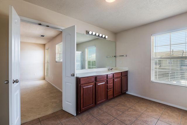 2305 Academic Place SE, Albuquerque, NM 87106
