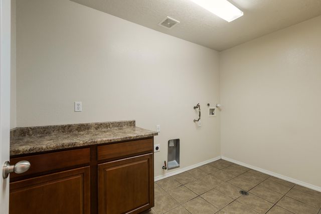2305 Academic Place SE, Albuquerque, NM 87106