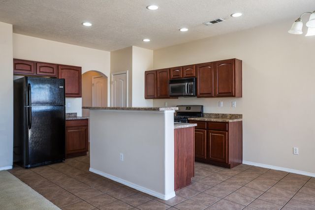 2305 Academic Place SE, Albuquerque, NM 87106