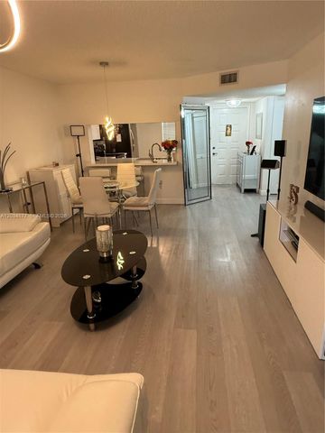 10312 NW 24th Pl 106, Sunrise, FL 33322