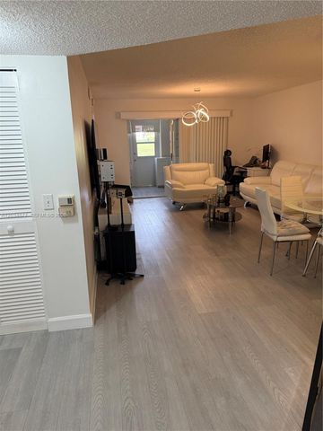 10312 NW 24th Pl 106, Sunrise, FL 33322