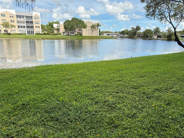 10312 NW 24th Pl 106, Sunrise, FL 33322