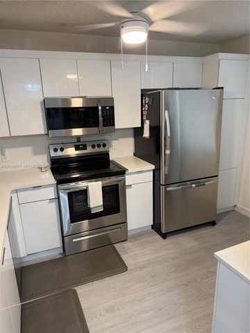 10312 NW 24th Pl 106, Sunrise, FL 33322