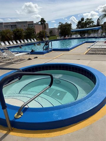 10312 NW 24th Pl 106, Sunrise, FL 33322