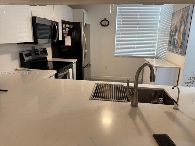 10312 NW 24th Pl 106, Sunrise, FL 33322