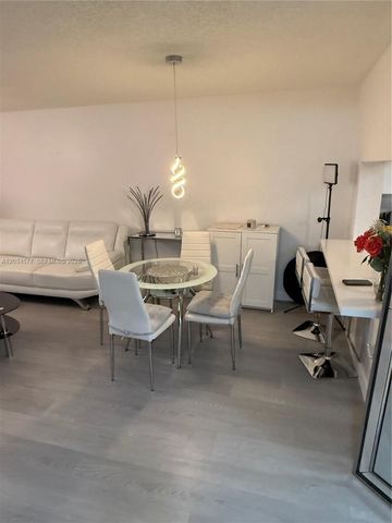 10312 NW 24th Pl 106, Sunrise, FL 33322