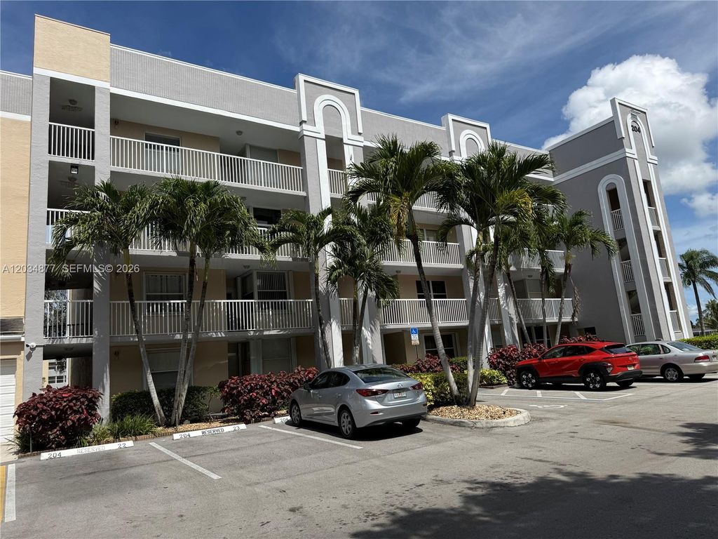 10312 NW 24th Pl 106, Sunrise, FL 33322