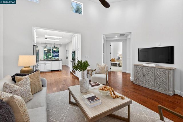 30 Bormio Ct, Danville, CA 94526