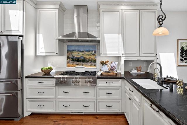 30 Bormio Ct, Danville, CA 94526