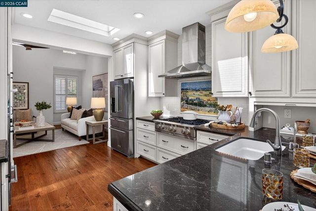 30 Bormio Ct, Danville, CA 94526