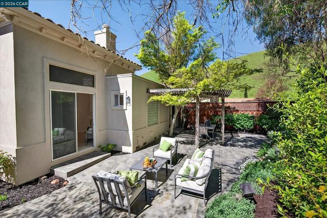 30 Bormio Ct, Danville, CA 94526