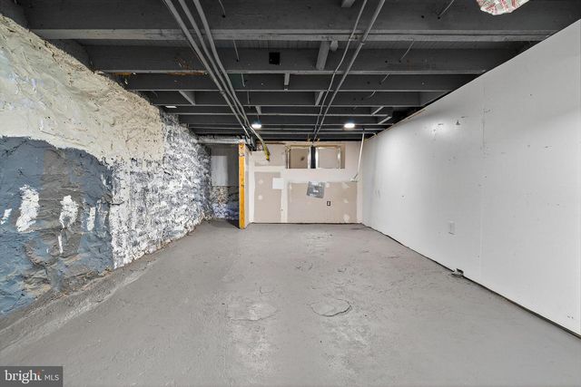 10 N BENTALOU ST, Baltimore, MD 21223