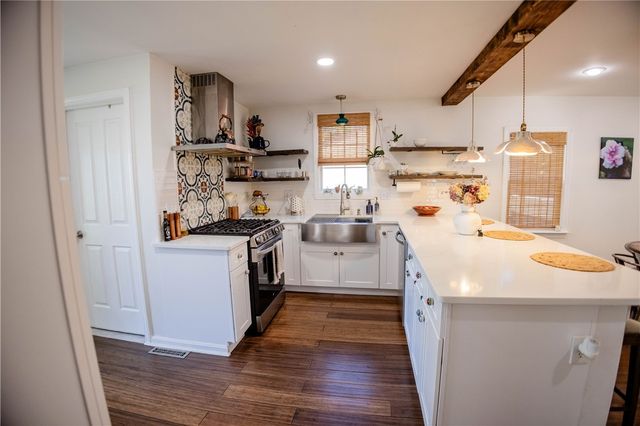 97 Spring Avenue, Barrington, RI 02806