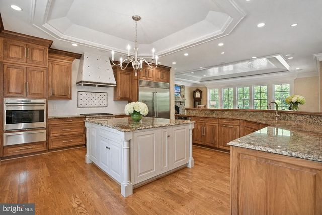 9698 MILL RIDGE LN, Great Falls, VA 22066