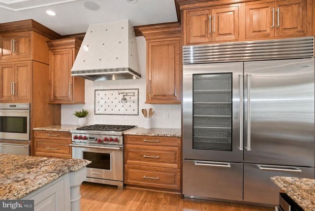 9698 MILL RIDGE LN, Great Falls, VA 22066
