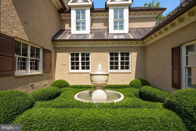 9698 MILL RIDGE LN, Great Falls, VA 22066